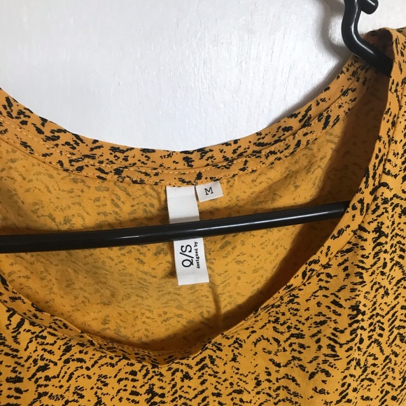 Q/S By Abstract Crew Neck T-Shirt - Size M - Picture 3 of 12